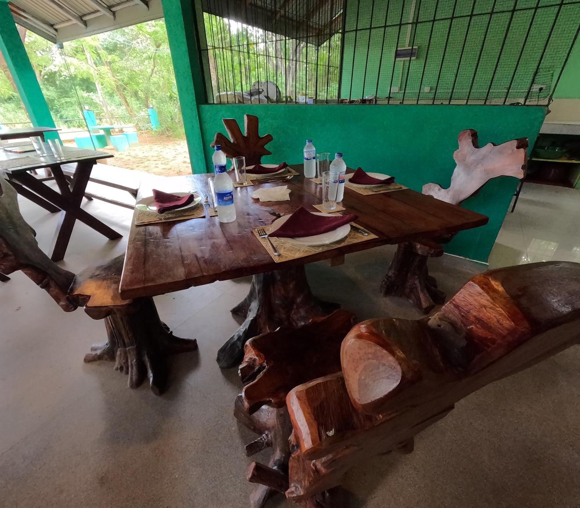 Spice Village Hotel & Restaurant ฮาบารานา ภายนอก รูปภาพ
