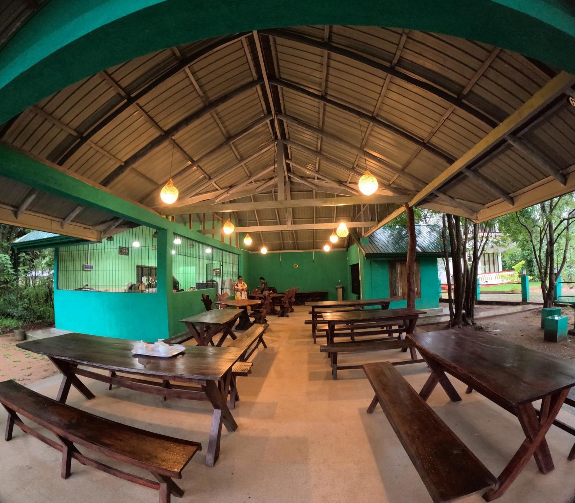 Spice Village Hotel & Restaurant ฮาบารานา ภายนอก รูปภาพ