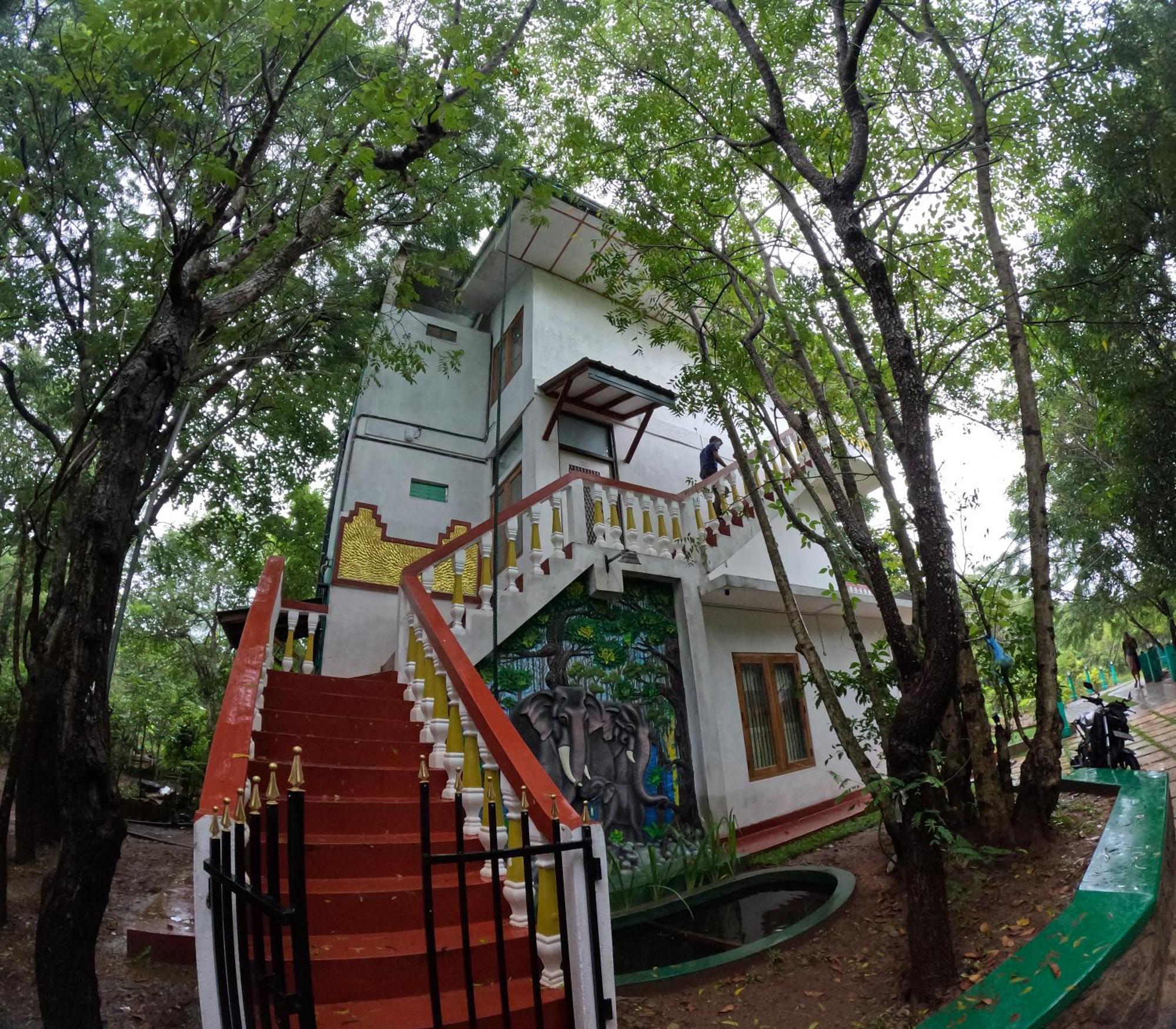 Spice Village Hotel & Restaurant ฮาบารานา ภายนอก รูปภาพ